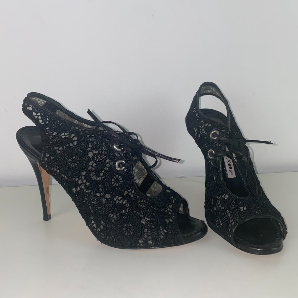 Manolo Blahnik Black Lace Leather High Heels 38 - Picture 1 of 10